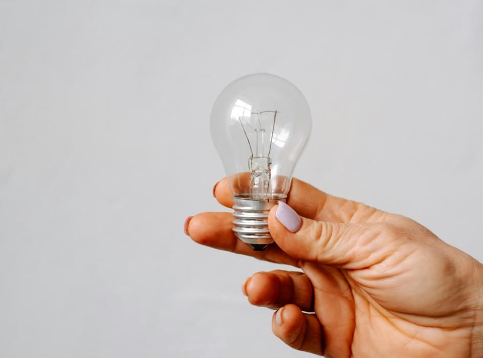 kateryna-hliznitsova-jKAeEbpTPSw-unsplash-min (1)